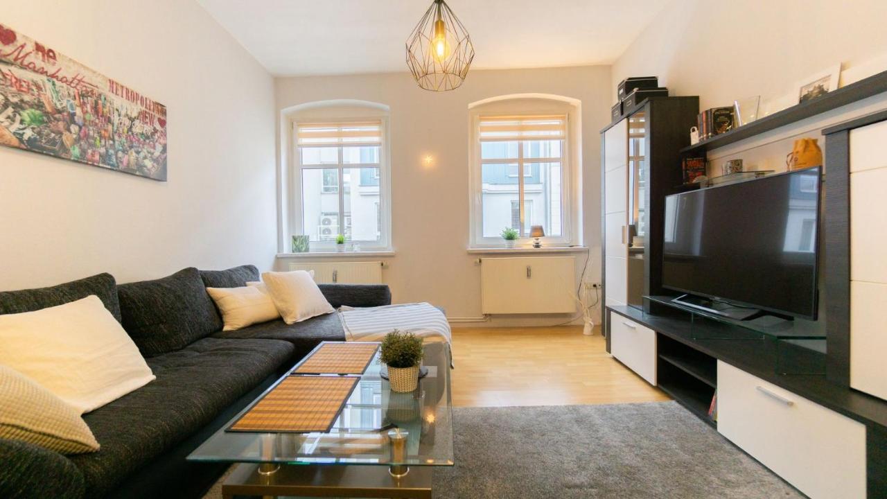 *Central_50M2_Kitchen_Washer_Netflix_Parking Котбус Екстериор снимка